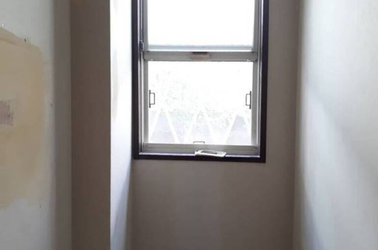 13654